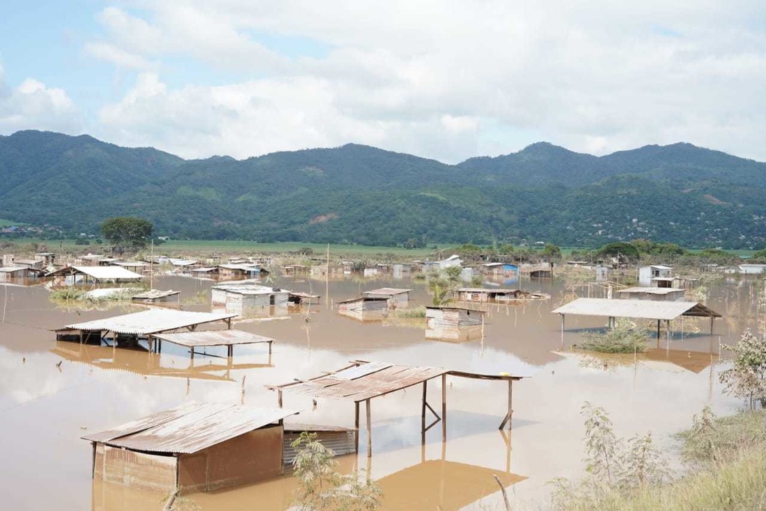Schwere Überschwemmungen in Honduras nach den Wirbelstürmen Eta und Iota.